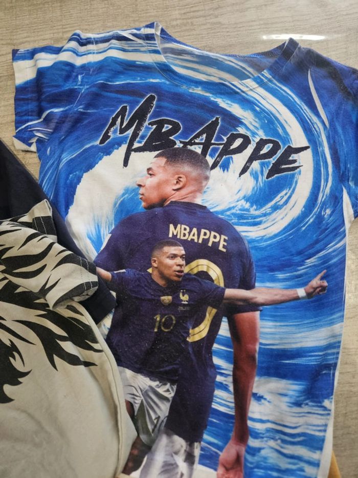 Lot de 3 tee short et un jogging 8ans - photo numéro 3