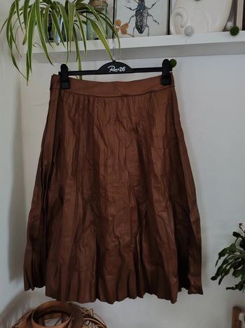 Jupe longue plissée marron camel