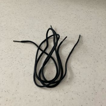 Lacets rond noir 65 cm