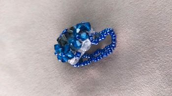Bague fleur perles bleu foncé – Taille 47 (EU) - Collection Brume Bleue