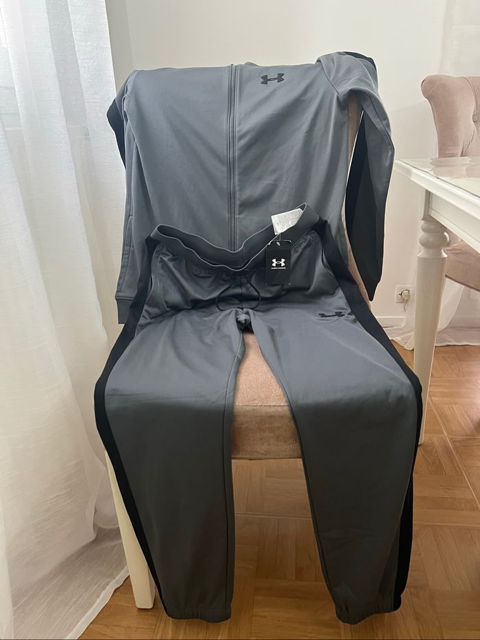 Ensemble Under Armour  taille YXL - photo numéro 5