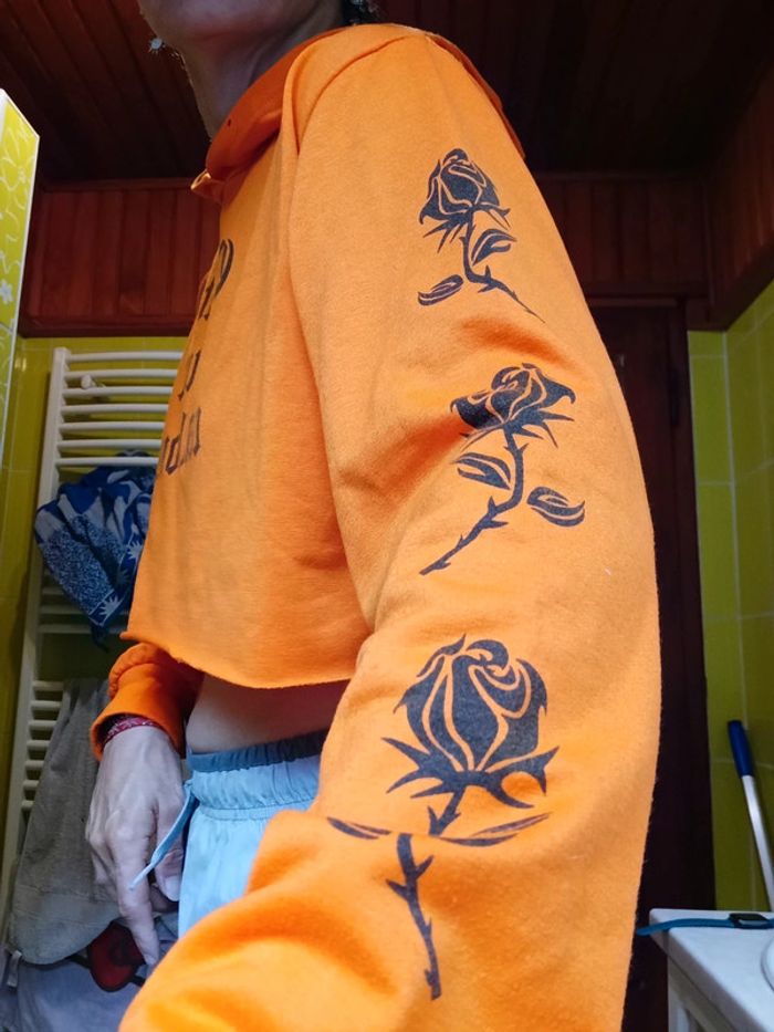 Sweat femme court orange fluo - photo numéro 6