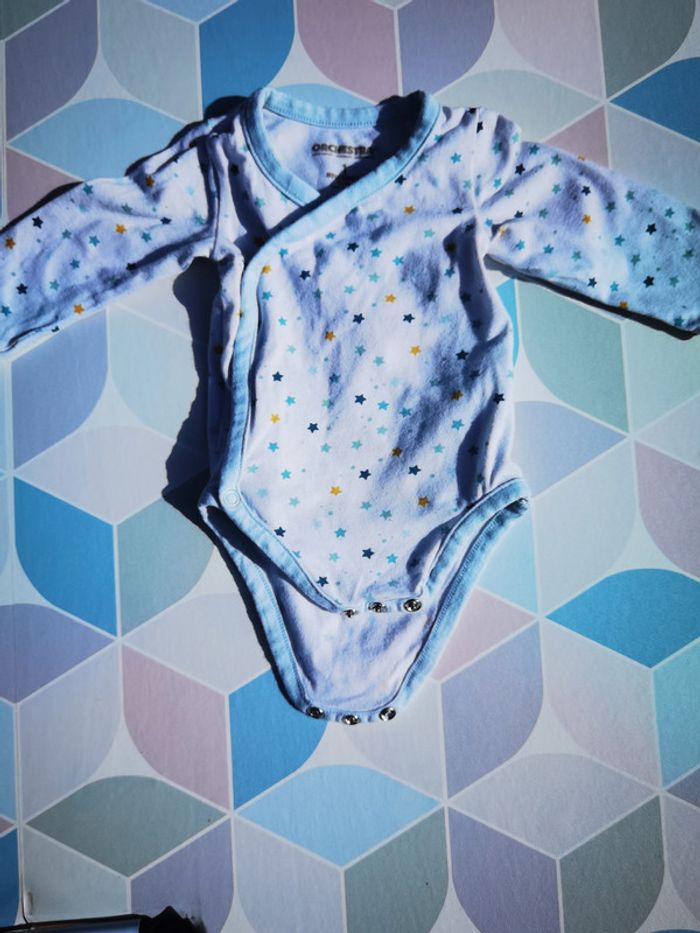 D1082 - body garçon 1 mois - photo numéro 2