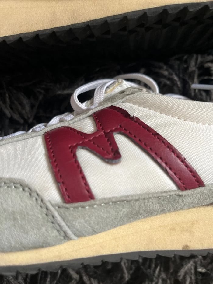 Baskets Karhu / 37 / Blanche et bordeaux / Bon état - photo numéro 2