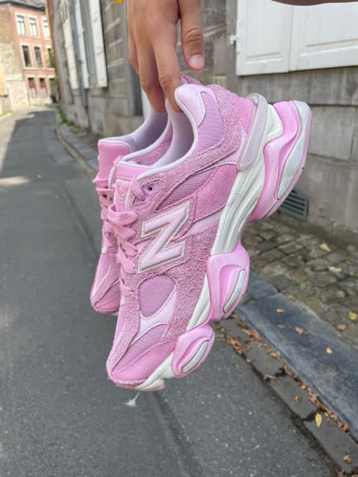 New Balance 9060 Pink Overdye ASOS Exclusive - photo numéro 3