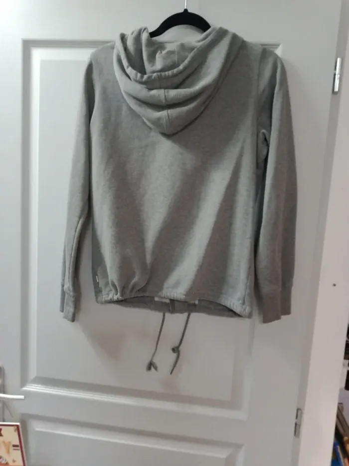 Veste grise - photo numéro 6