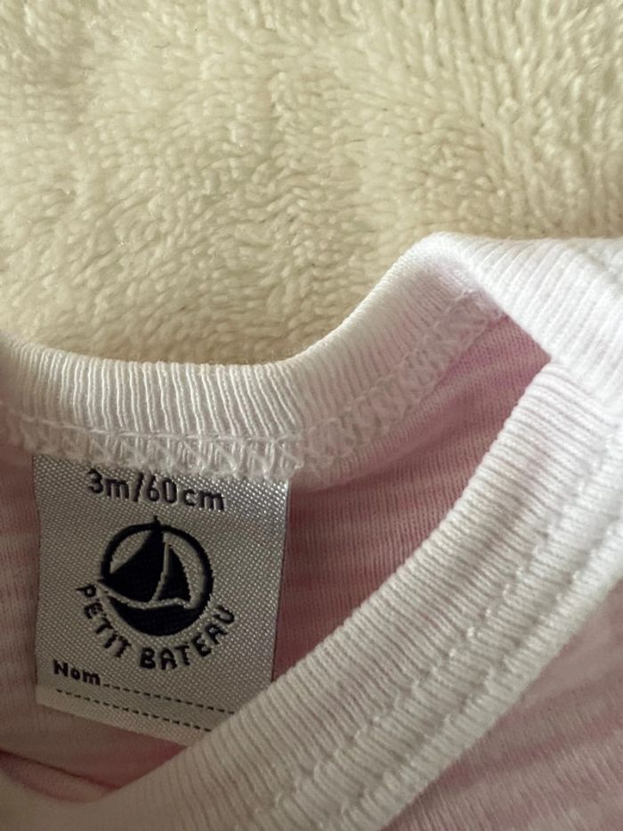 Lot de 3 bodies Petit bateau à manches courtes taille 3M - photo numéro 3