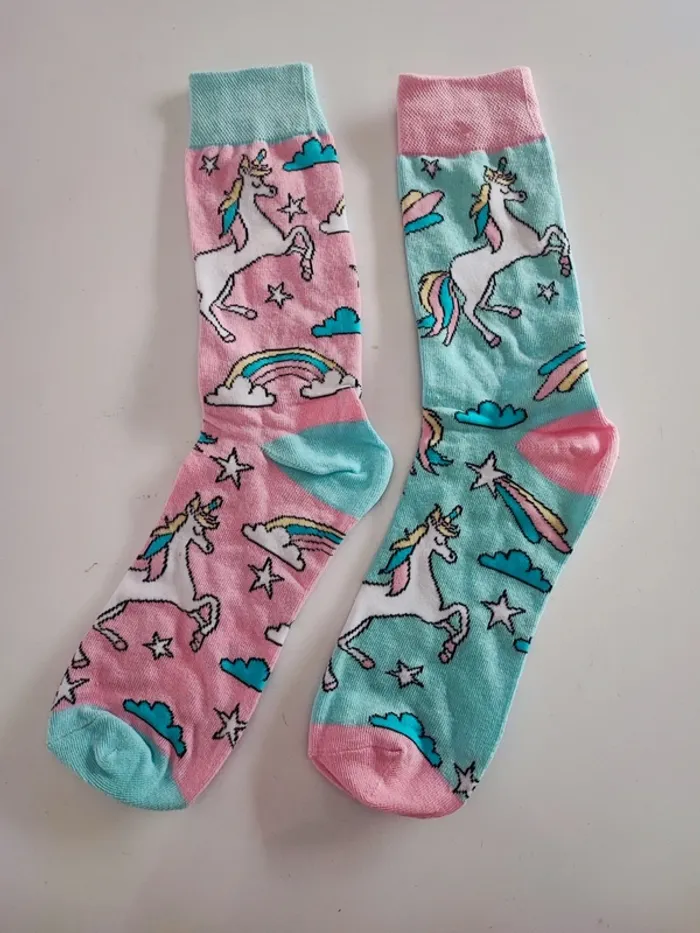 Chaussettes dépareillées - photo numéro 2