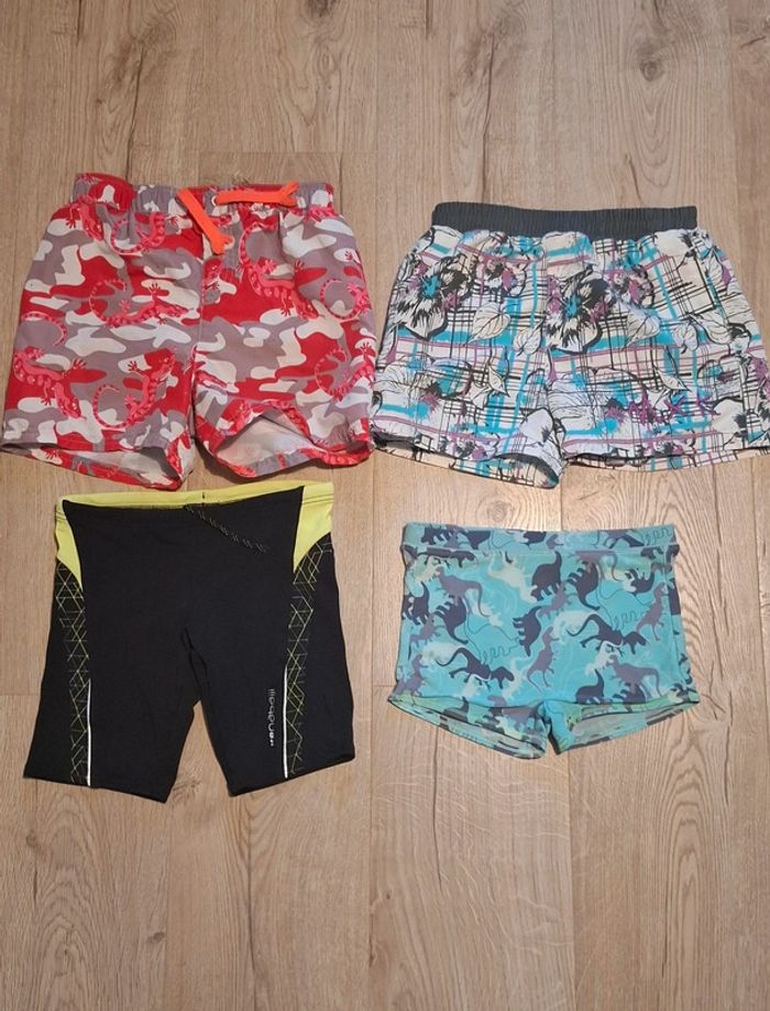 Lot 4 maillots de bain 8ans