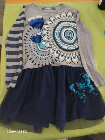 Robe ML 7-8 ans fille