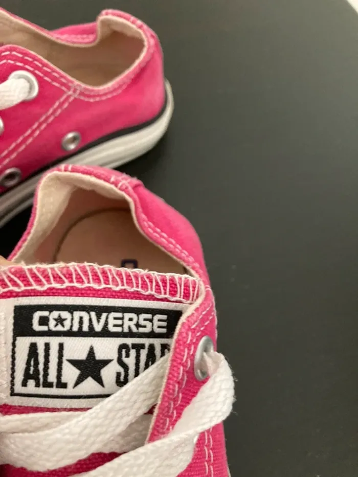 Converse baskets basse toile rose flash - photo numéro 2