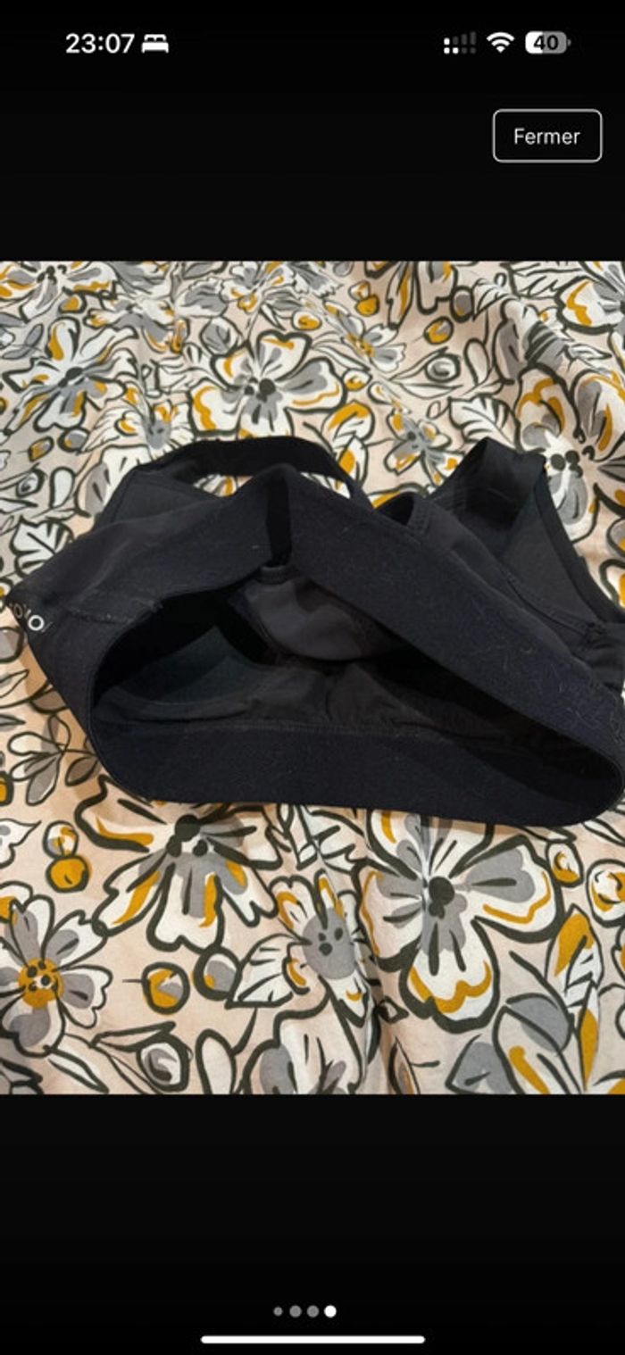 Brassière noire - photo numéro 4
