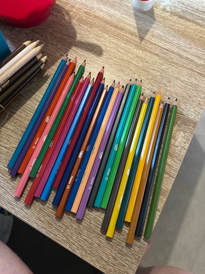24 crayon de couleur bic - photo numéro 3
