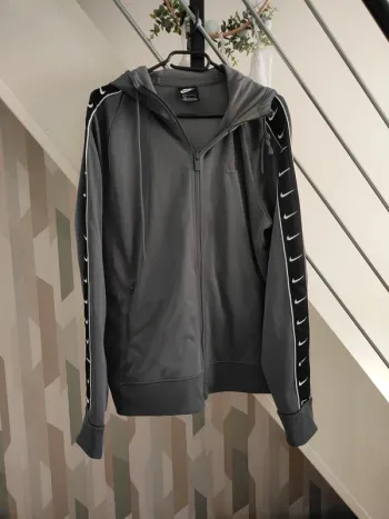 Veste Nike grise