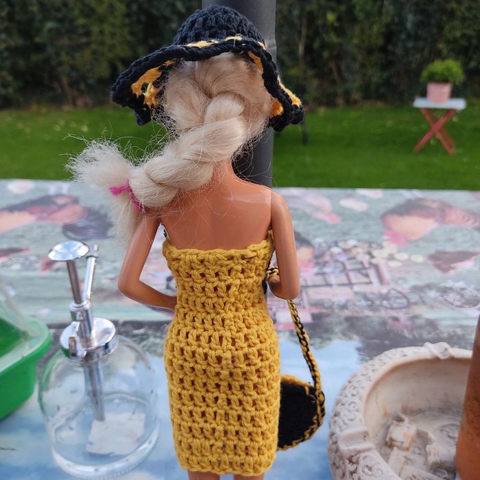 Vêtements pour Barbie 3 € - photo numéro 8