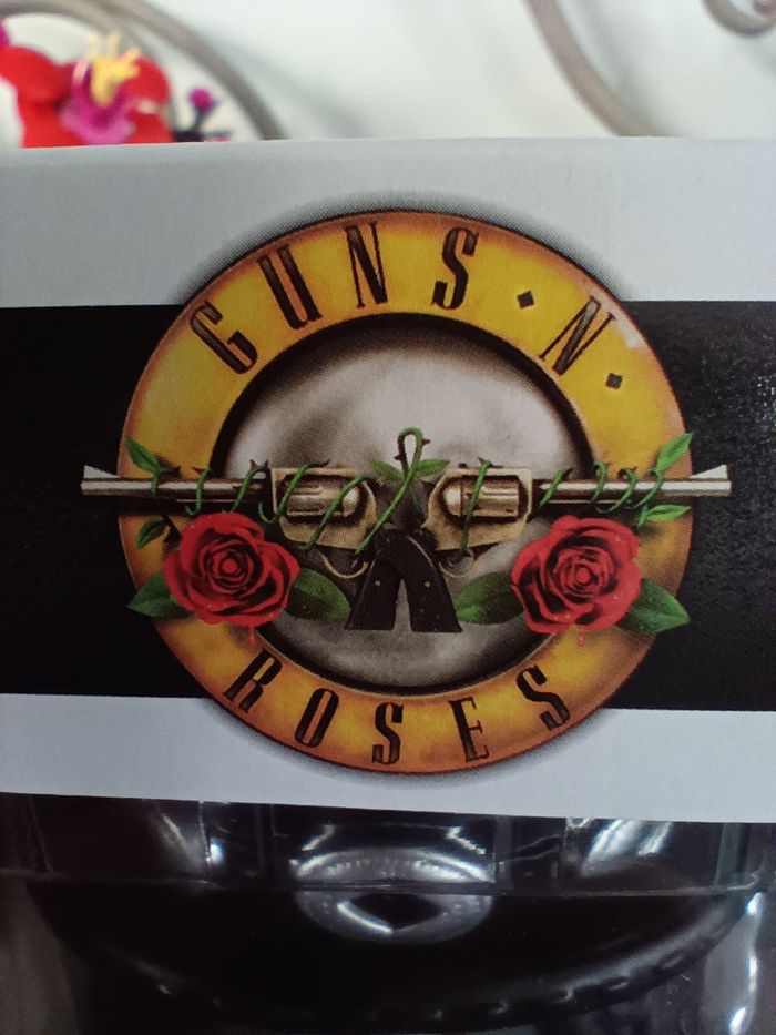 Vinyle Use Your Illusion I by Guns N' Roses + Figurine Pop Slash 🌹 - photo numéro 5