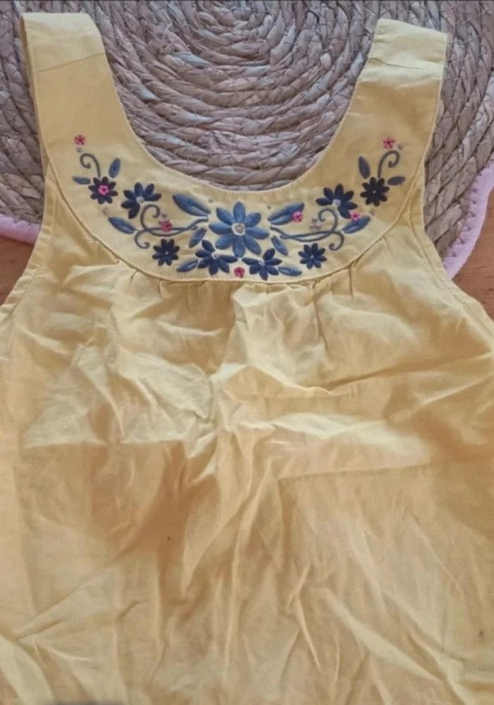 Jolie haut vertbaudet 18 mois - photo numéro 3