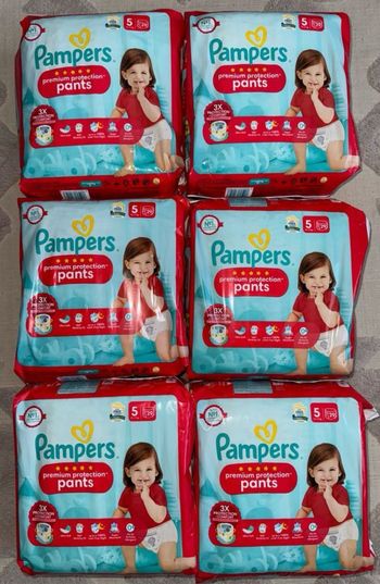 6 paquets de couches Pampers taille 5