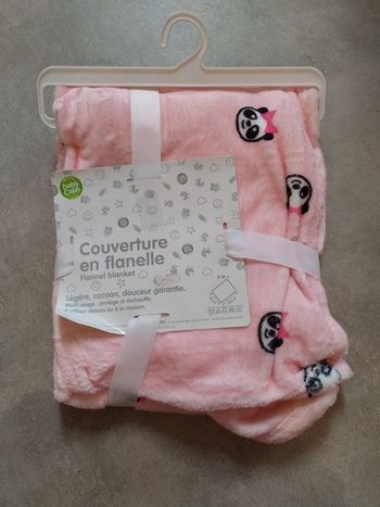 Plaid 75 x 100 cm rose panda neuf