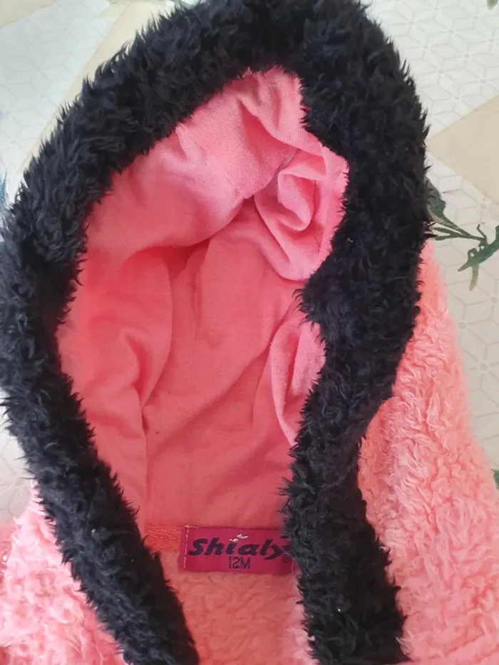 Veste à capuche 12 mois. - photo numéro 3