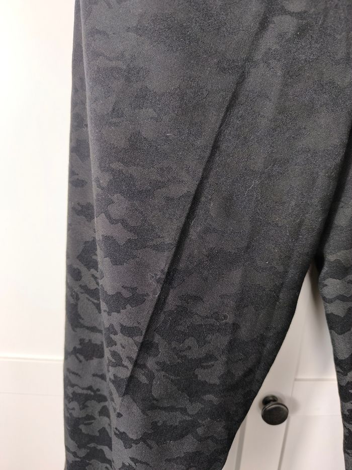 Pantalon Zara man édition limitée CAMO - photo numéro 5