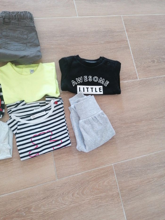 Lot 17 vêtements  bébé de 0 à 3 mois - photo numéro 6