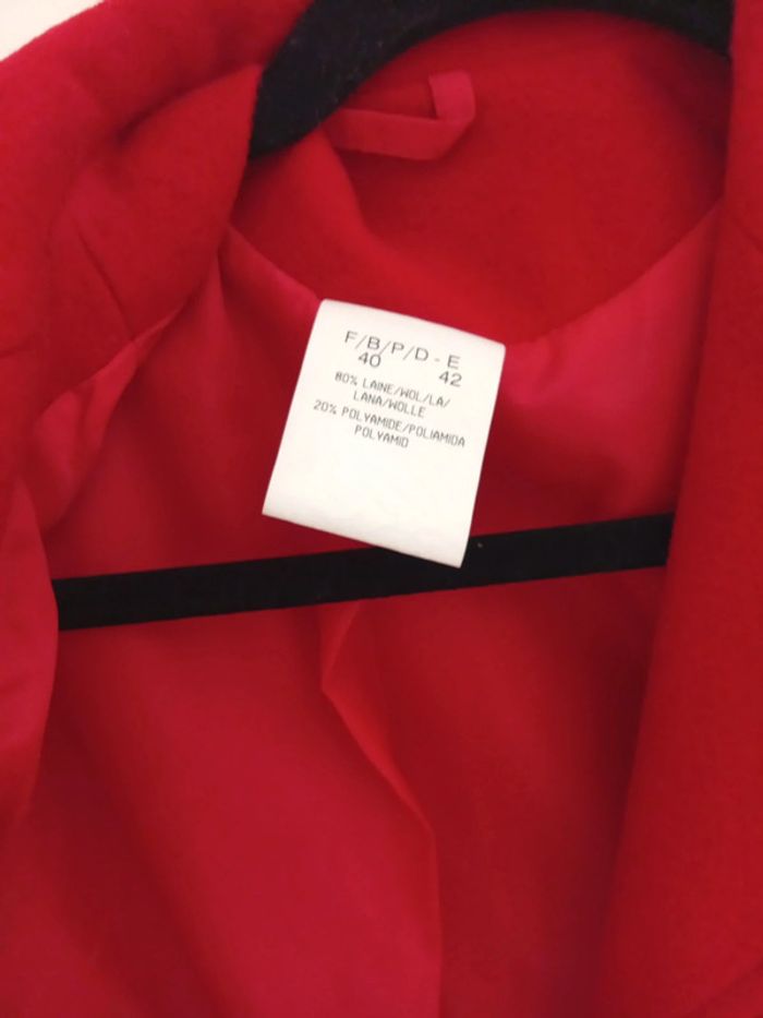 Manteau rouge - photo numéro 5