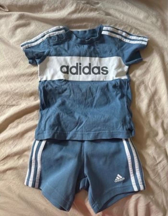 Ensemble Adidas