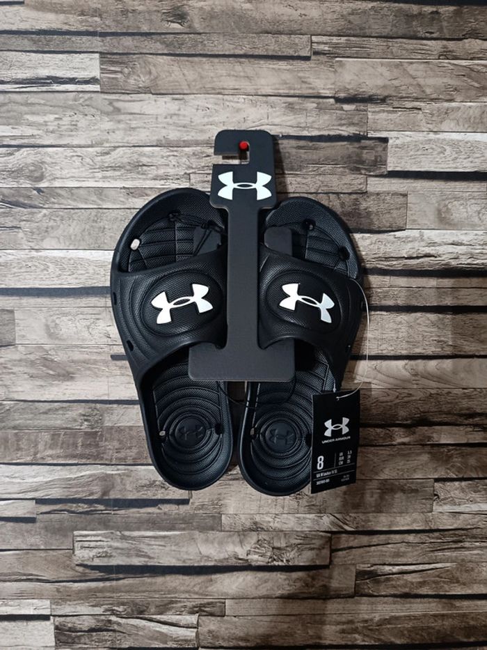 Claquette under armour