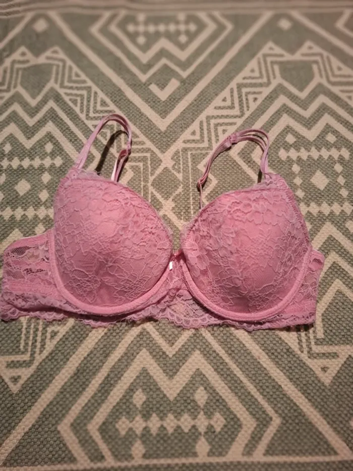 Lot 3 soutien-gorge 100c - photo numéro 3