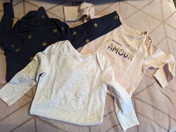 Lot body manche longue tape a l'oeil 24 mois