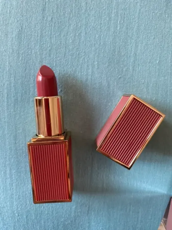 Maquillage neuf marionnaud vernis palette rouge à lèvres glow - photo numéro 2
