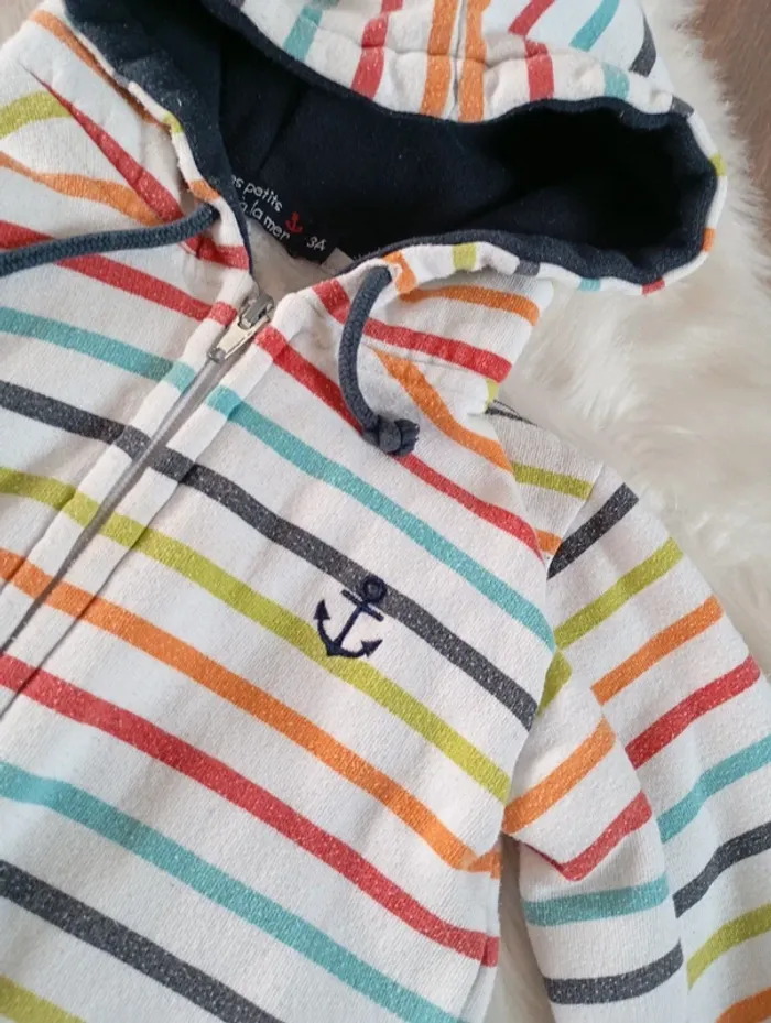 1€ sweat mixte 🌈 les petits cœur à la mer 3 ans - photo numéro 2