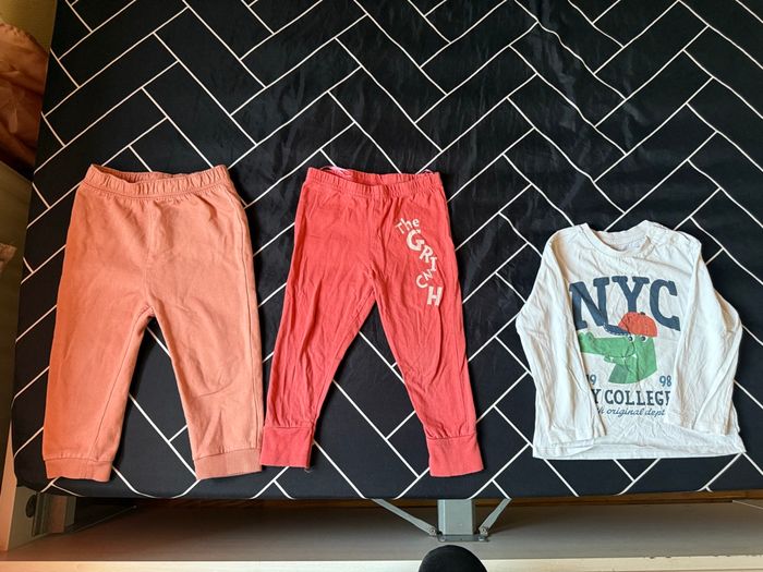 Lot garçon 23 mois – 2 pantalons + 1 haut manches longues 👶🏼