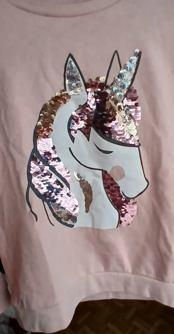 Pull licorne - photo numéro 2