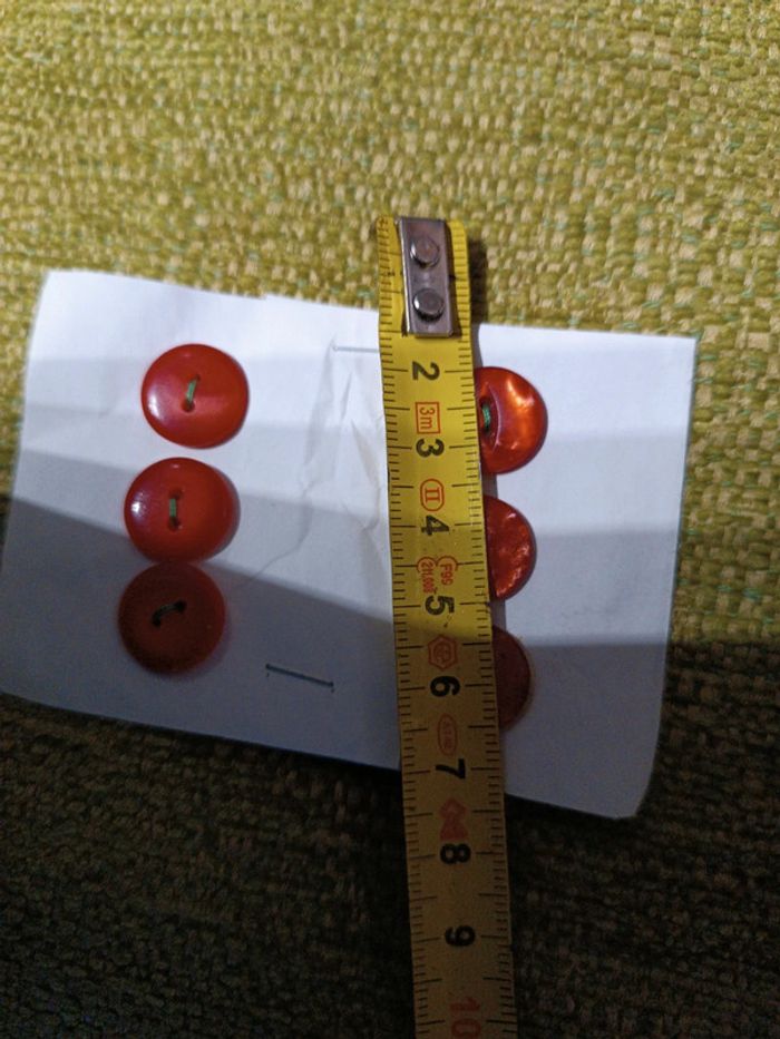 Lot 6 boutons rouge 1.4 cm - photo numéro 5