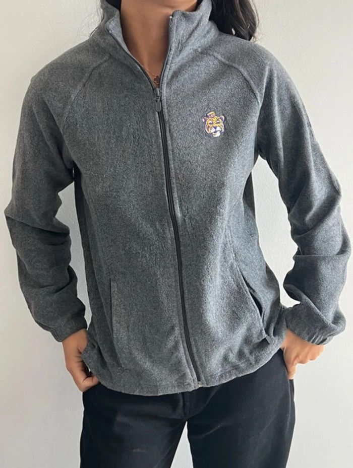 Polaire Harriton vintage taille L couleur grise. L. Très bon état