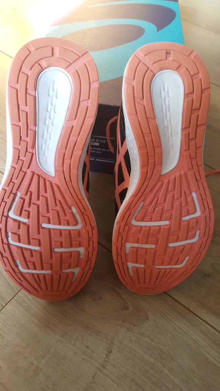 basket Asics gel fille taille 35.5 - photo numéro 3