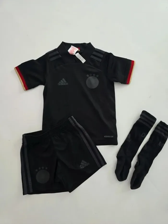 Ensemble short foot Deutdcher