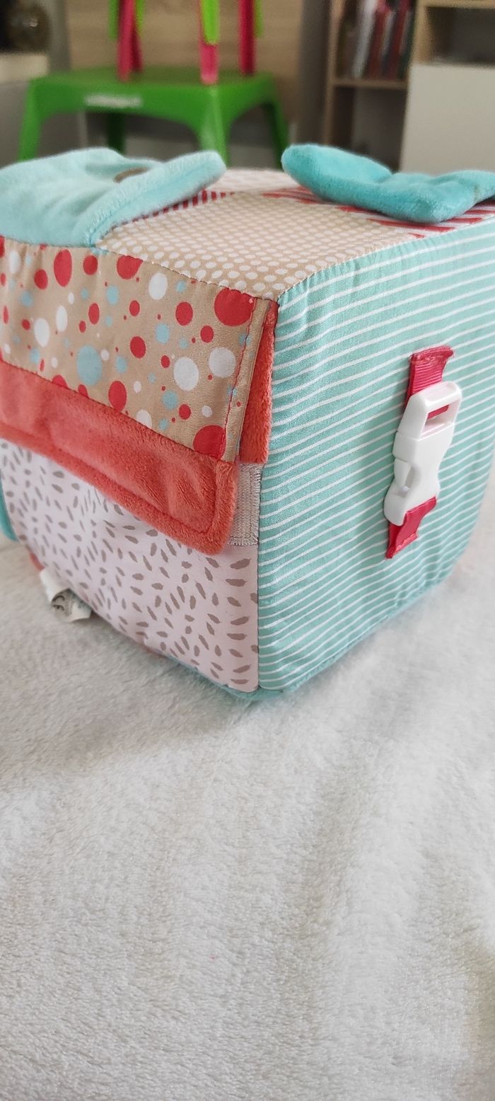 Cube tissu pour apprentissage fermetures - photo numéro 2