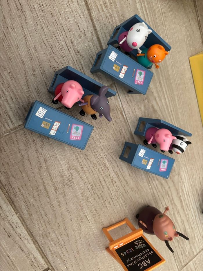 Maison et accessoires Peppa Pig - photo numéro 6