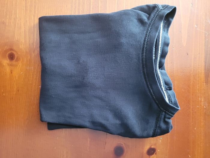 2 t-shirt kiabi taille 6ans - photo numéro 3