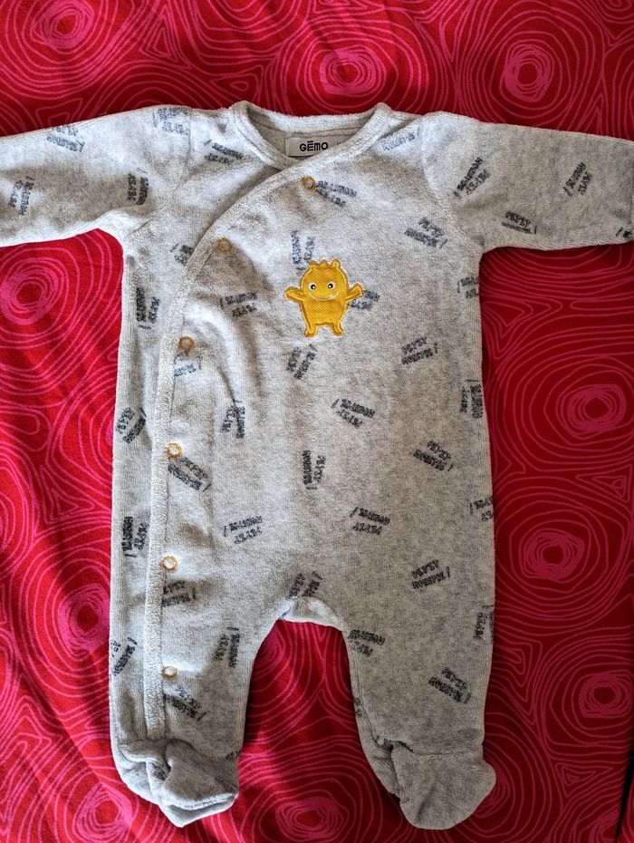 Lot pyjama 10 - photo numéro 6