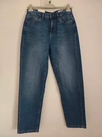 Jean mom