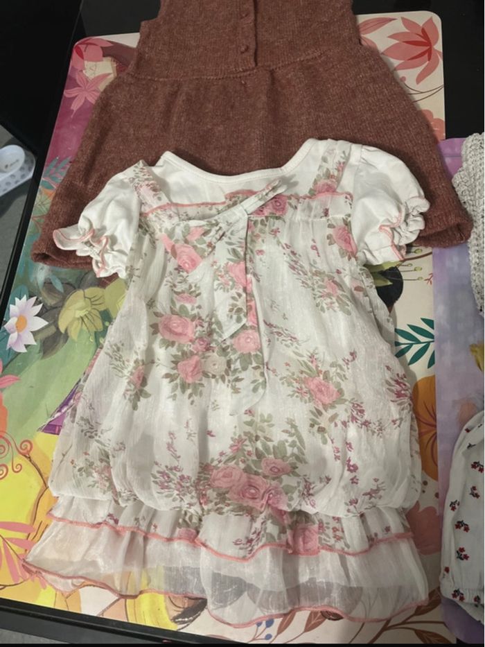 Lots de 4 vêtements 18 mois fille - photo numéro 3