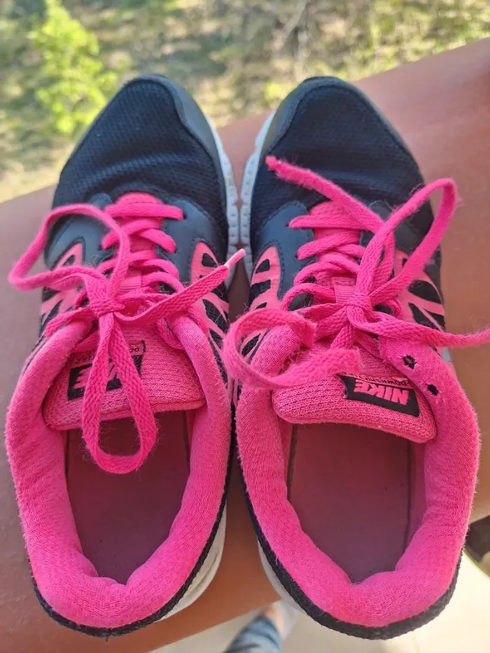 Baskets Nike Fille 36 noires et roses - photo numéro 5