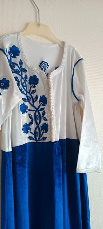 Caftan marocain en velours 7/8 ans