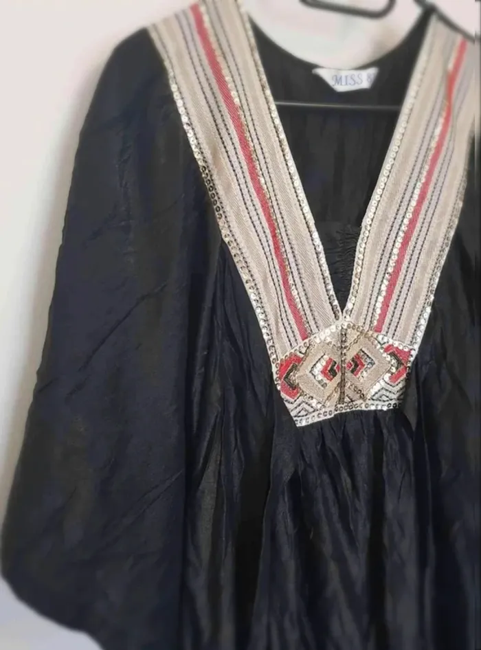 Robe  effet froisé  taille 40  42 - photo numéro 2