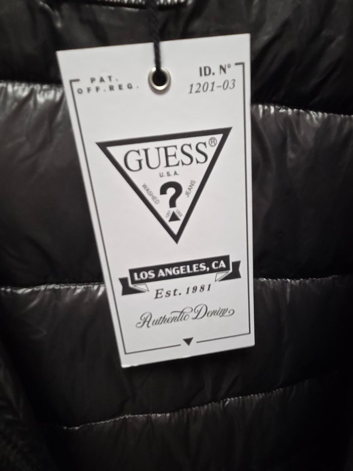 Super doudoune GUESS authentique neuve avec étiquette - photo numéro 10