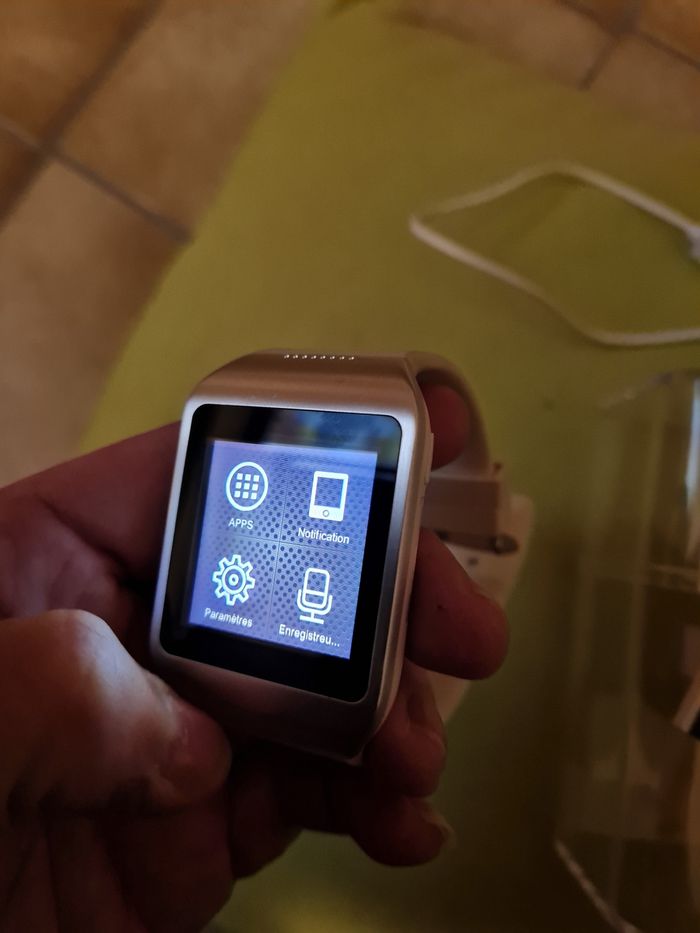 Montre connectée état neuve - photo numéro 4